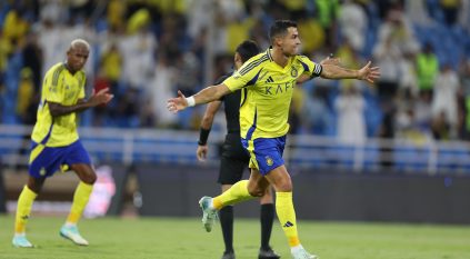 الهريفي منتقدًا رونالدو: يضر النصر وأتمنى رحيله للهلال!