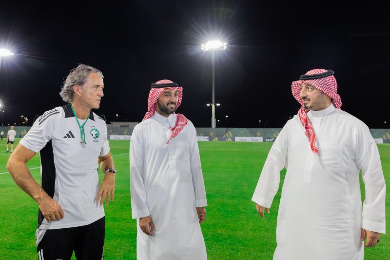 وزير الرياضة في تدريبات المنتخب السعودي سبتمبر 2024