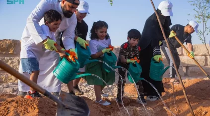 “الرياض الخضراء” يشجر شعيب أم قصر ضمن فعاليات اليوم الوطني 94