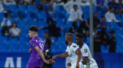 الهلال يُنهي الشوط الأول من مباراة al bukayriyah vs al-hilal بهدف