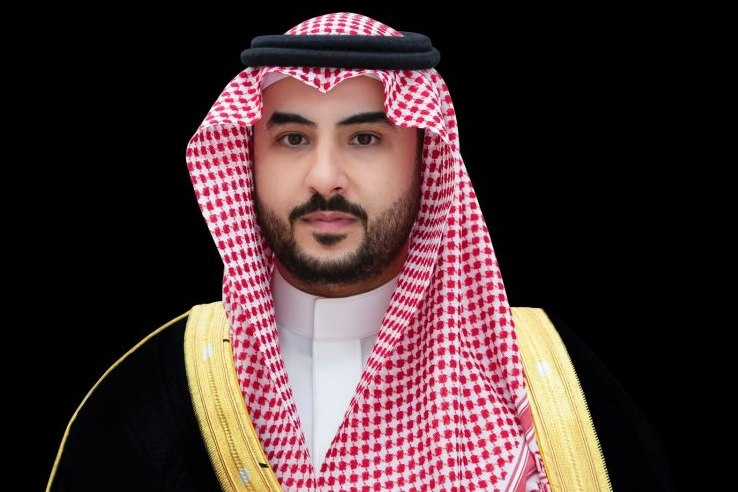 خالد بن سلمان يصل العاصمة الإيطالية روما في زيارة رسمية