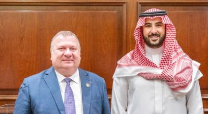 خالد بن سلمان يبحث مجالات التعاون مع المفوض العام للتسليح الفرنسي