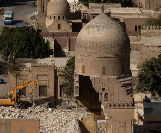 هدم قبة أثرية تاريخية يفجر أزمة في مصر