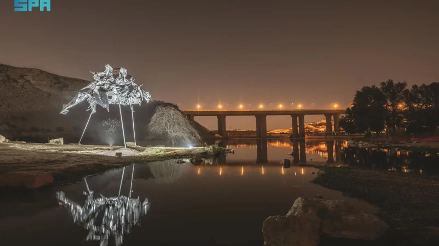 نور الرياض يضيء سماء العاصمة بأكثر من 60 عملًا فنيًّا