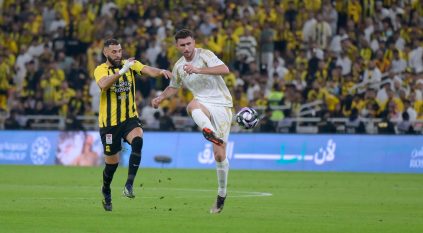 لا أهداف بين الاتحاد والنصر في الشوط الأول