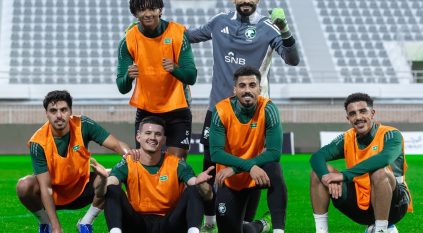 المننتخب السعودي يفتح صفحة العراق