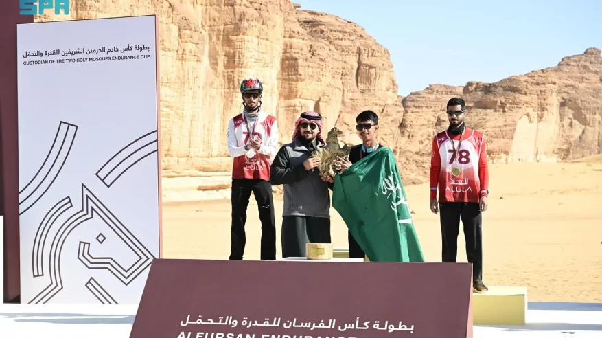 الفارس السعودي مهند السالمي يتوج بلقب كأس خادم الحرمين للقدرة والتحمل