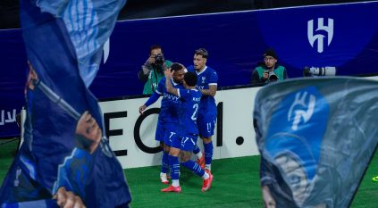 في الشوط الأول.. الهلال يتفوق على بيرسبوليس برباعية