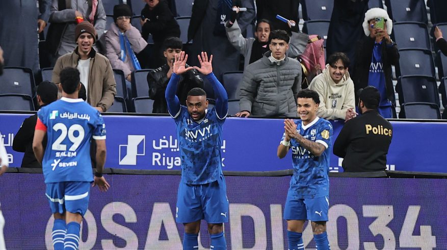 باحتساب نقاط خارج الأرض.. الهلال يتصدر دوري روشن