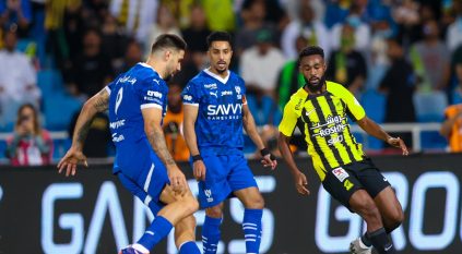 الهلال يطمح لتكرار فوزه على الاتحاد ذهابًا وإيابًا