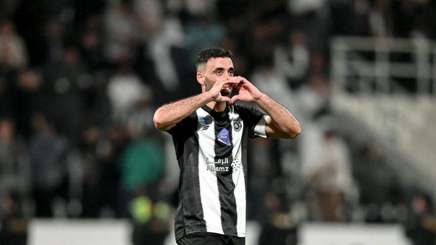 بالأرقام.. حمدالله يتألق في ديربيات دوري المحترفين