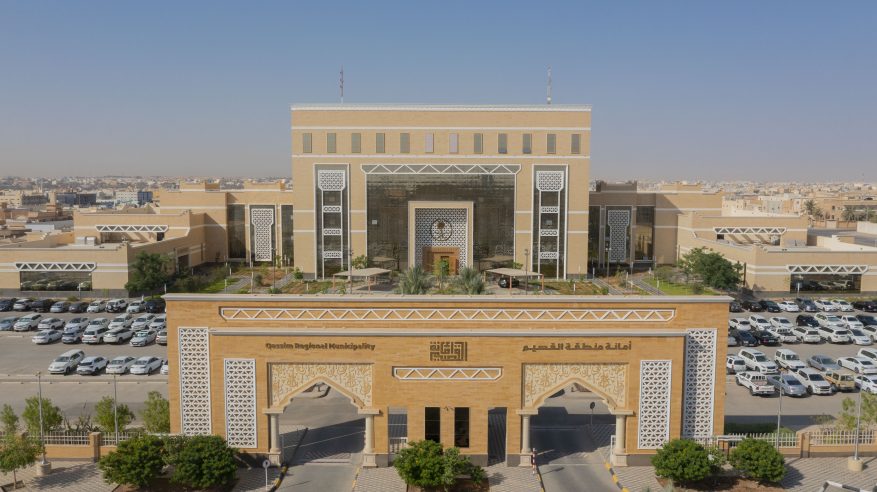 أمانة القصيم تعلن جاهزيتها القصوى استعدادًا للحالة المطرية بأكثر من 86 فرقة ميدانية