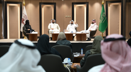 مؤلف وقارئ بين ثنايا الكتب في ندوة مكتبة الملك عبدالعزيز