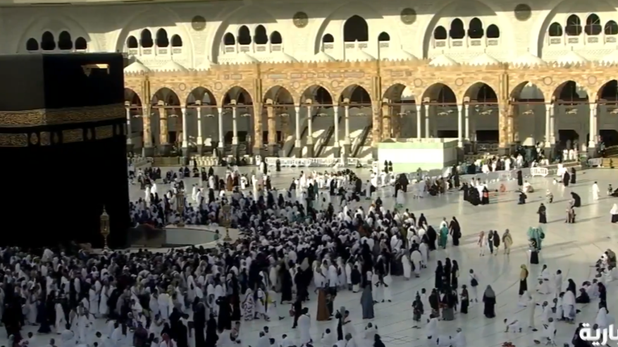اطمئنان وسكينة.. زوار بيت الله العتيق وسط منظومة خدمات متكاملة