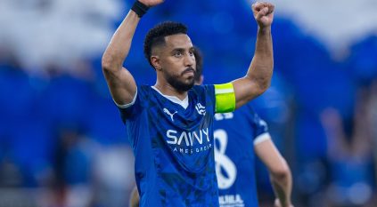 الهلال يضرب غوانغجو بثلاثية في الشوط الأول