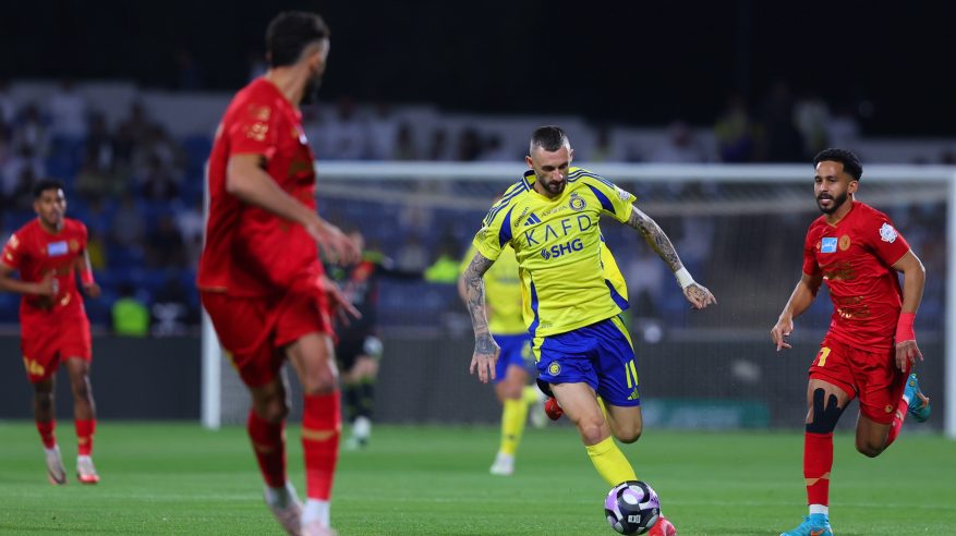 شوط أول إيجابي بين ضمك والنصر