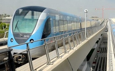 “مترو الرياض” يحفز الركاب بحافلات للنقل من الأحياء السكنية