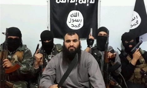 مغردون: تنظيم “داعش” يتمثل في كلمتين “إرهاب وإجرام”