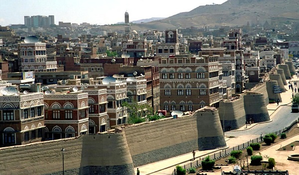 إطلاق نار على موكب رئيس الوزراء اليمني