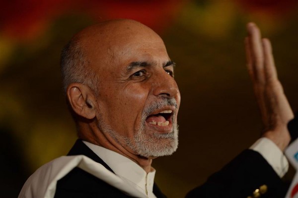 الرئيس الأفغاني يتخلى عن لقبه القبلي