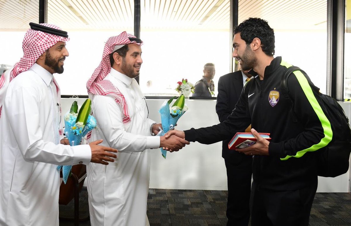 بالصور.. الهلال يستقبل بعثة العين الإماراتي