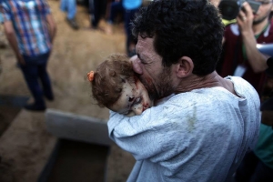 نشر أسماء 373 طفلاً استشهدوا في غزة بالصحف البريطانية