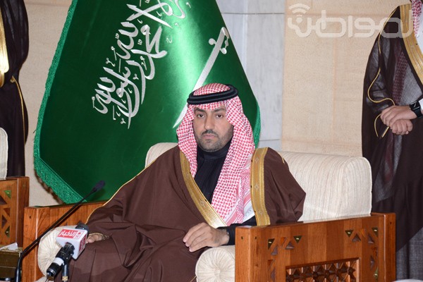بالصور.. أمير الرياض بالإنابة يشدد على التوعية الدينية لنزلاء السجون
