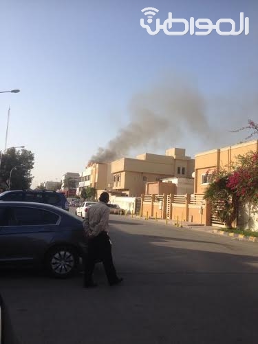 بالصور.. حريق في عمارة بـ”أربعين” الملز