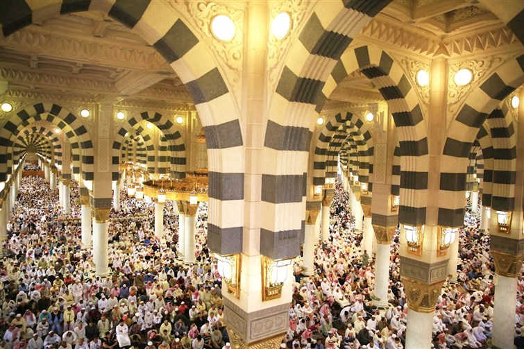 إمام المسجد النبوي: أقبل الشتاء غنيمة العابدين وربيع المؤمنين