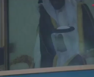 بالفيديو .. احمد عيد يطلب التصوير مع الشيخ جاسم بن حمد