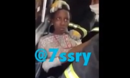 شاهد بالفيديو.. هستيريا خادمة إثيوبية بعد محاولتها قتل طفل