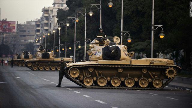 القيادة العامة للقوات المسلحة المصرية : لا مواعيد محددة لإصدار بيانات أو خطابات