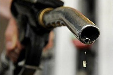 سلطنة عمان تدرس خفض دعم البنزين