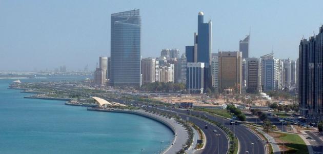 أبو ظبي تستأنف الأنشطة الاقتصادية والسياحية خلال أسبوعين