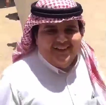 بالفيديو.. أول ظهور لنجم الكيك “أبو جفين” بعد حادثة السقوط