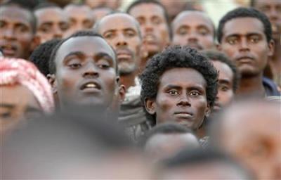 “كهنة” وسفارات تدعم تهريب الإثيوبيين بحثاً عن حكم جزيرة العرب!