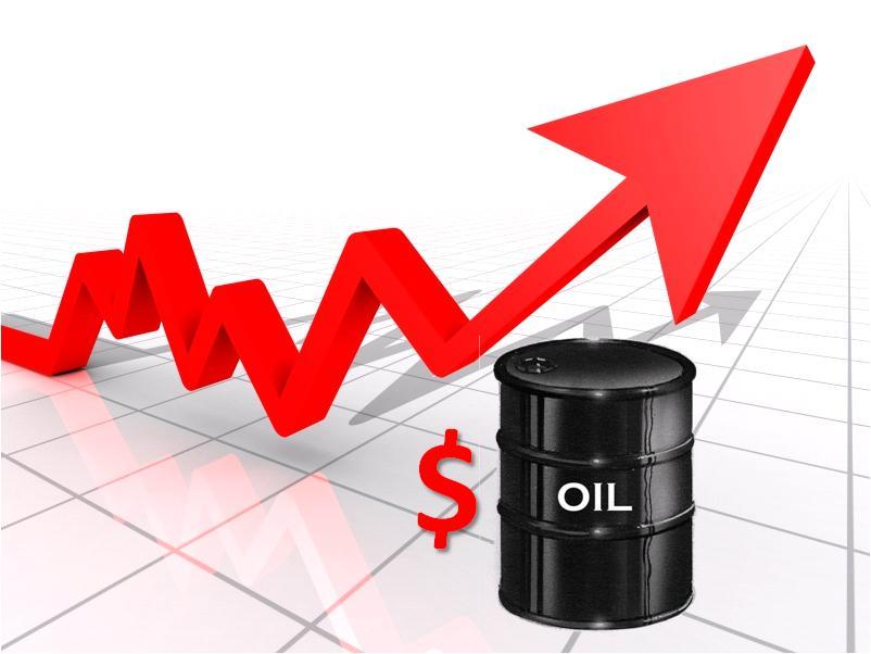 ضعف الدولار يدفع أسعار النفط للارتفاع