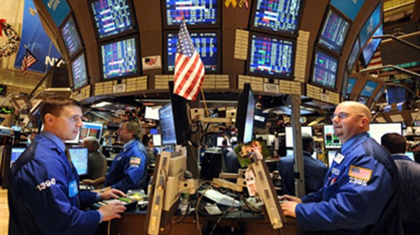 مؤشرات الأسهم الأميركية تغلق على انخفاض جديد 