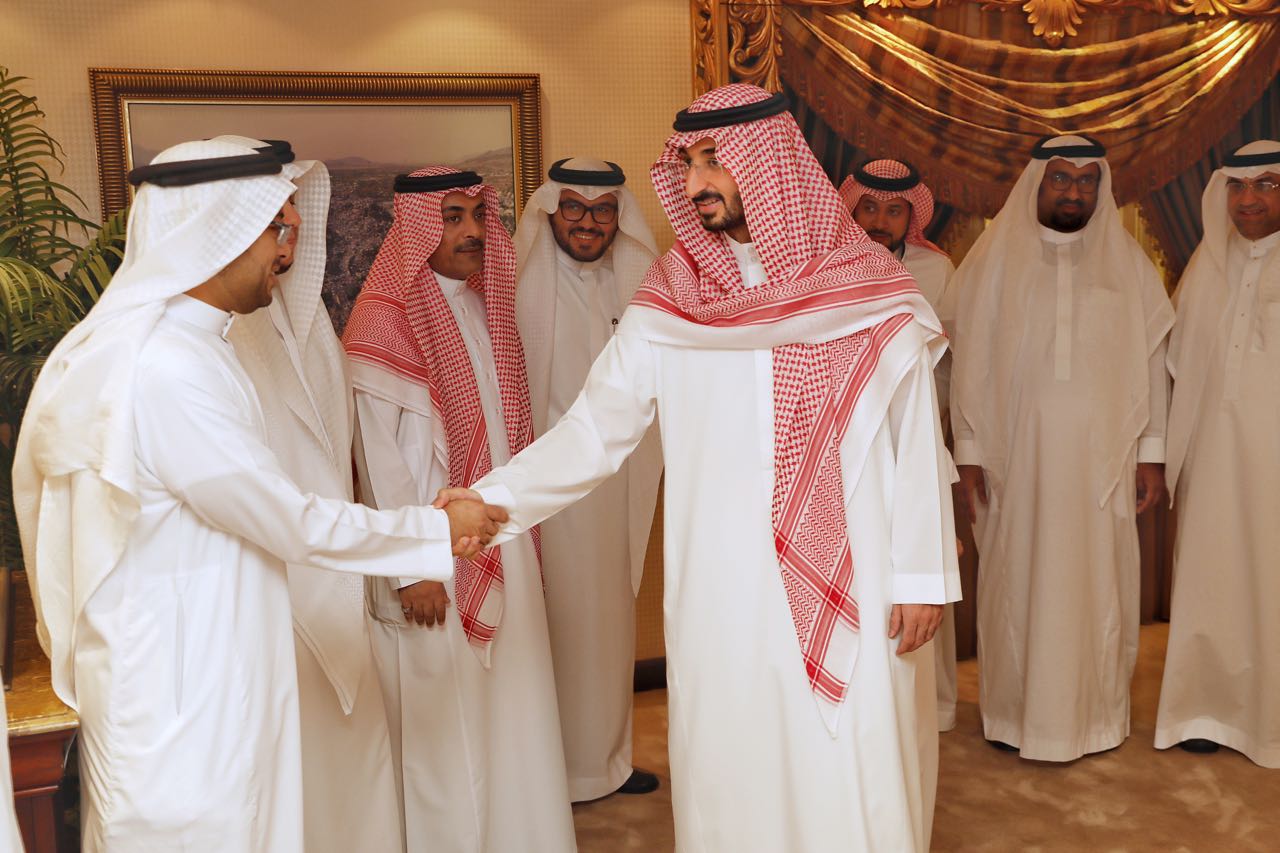 بالصور.. عبدالله بن بندر يطلع على مشروعات أمانة مكة