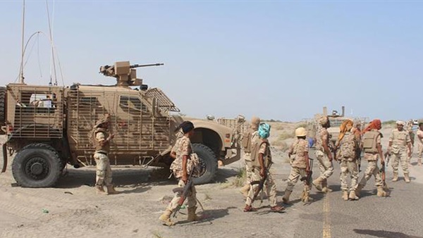 الجيش اليمني يدك التحصينات الحوثية في تعز