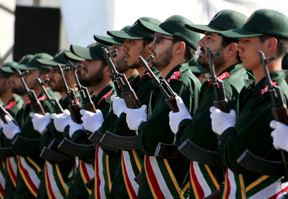 بريطانيا تدرس تصنيف الحرس الثوري الإيراني كمنظمة إرهابية