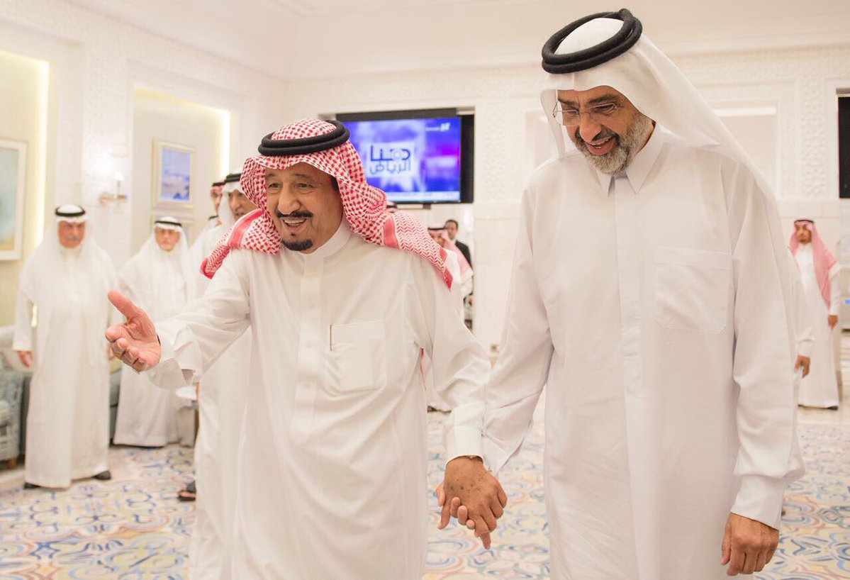 وسيط الخير الشيخ عبدالله بن علي يدير من السعودية غرفة عمليات لخدمة شعب قطر