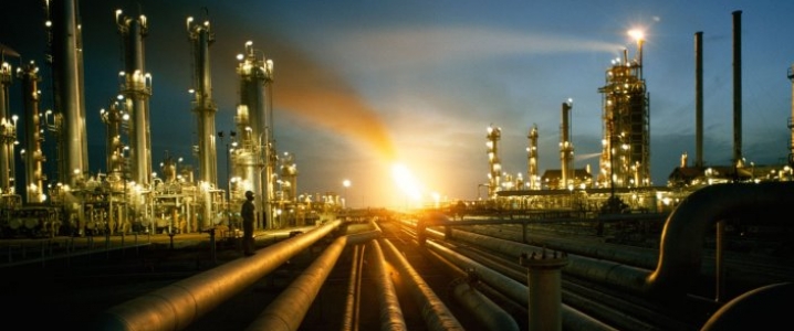 الهند تخفض وارداتها من النفط الإيراني