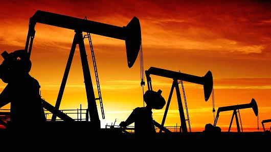 النفط إلى أعلى مستوياته في عامين ونصف والسبب تظاهرات إيران