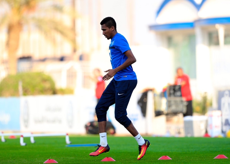 الهلال 4