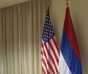 بالفيديو.. الخارجية الأمريكية تخفق في تمييز ألوان العلم الروسي وتعلقه مقلوبا