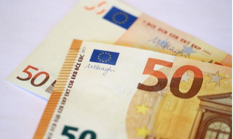 اليورو عند أعلى مستوى في 3 أيام 