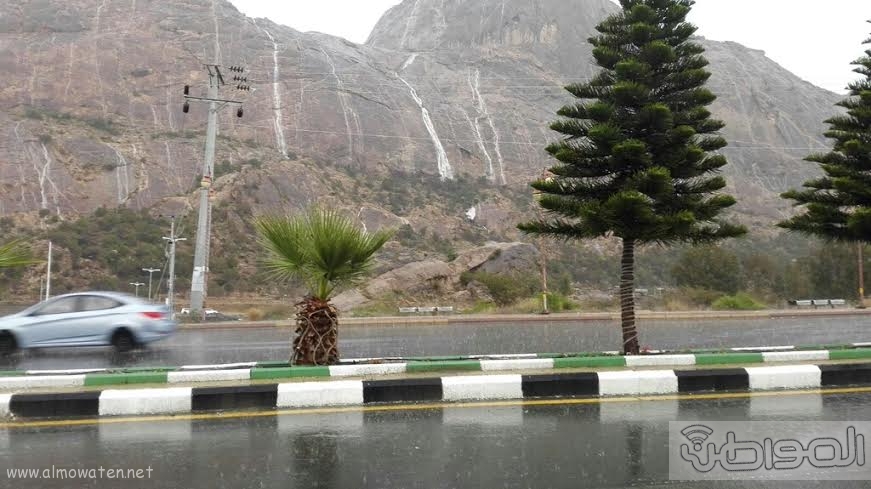 بالصور .. أمطار غزيرة على #تنومة و #النماص