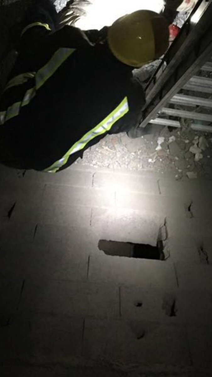 إنقاذ آسيوي سقط في غرفة مصعد كهربائي بعمارة تحت الإنشاء في خميس مشيط