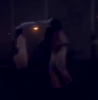 شرطة مكة تحقق بفيديو متداول عن تحرُّش شابين بفتاة